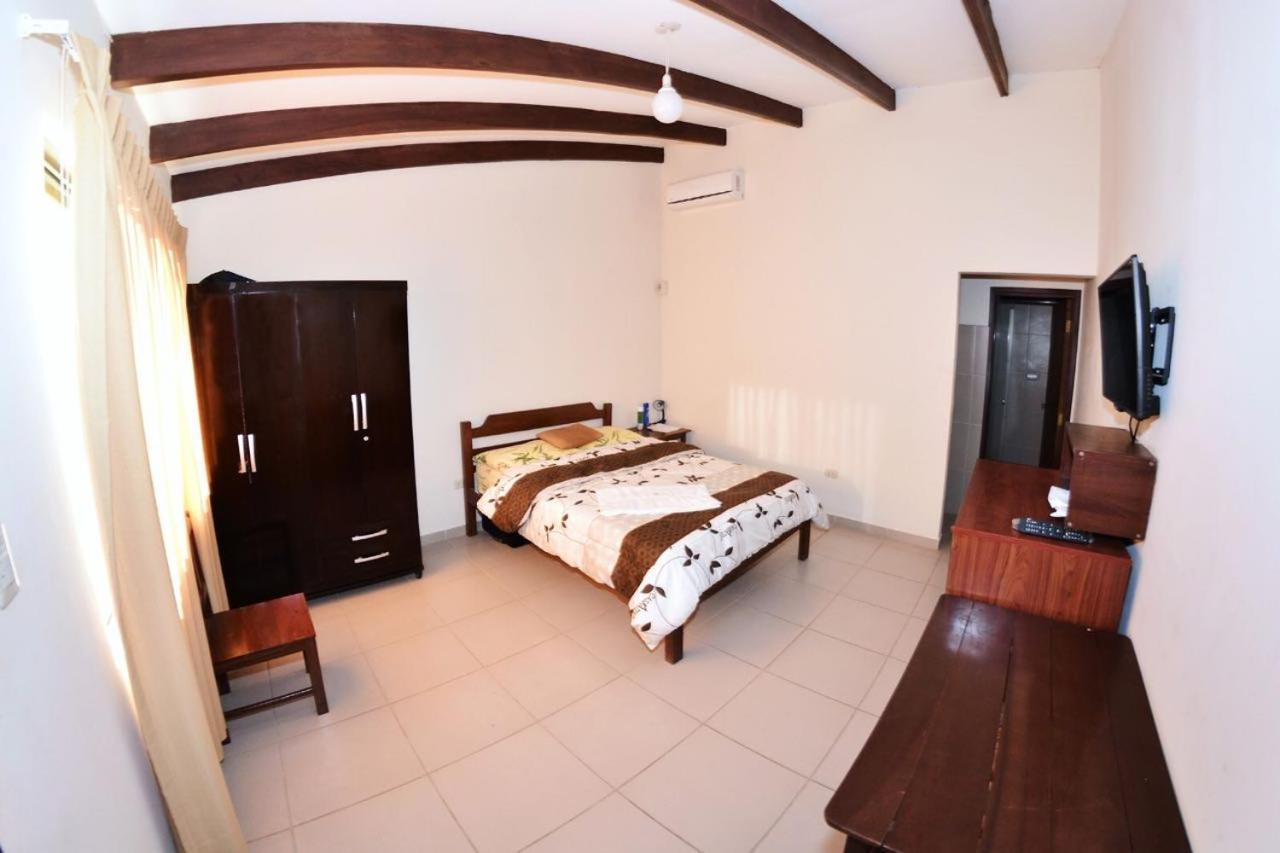 Los Jazmines Hotel Resort Warnes Esterno foto
