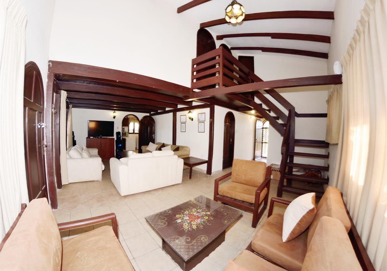 Los Jazmines Hotel Resort Warnes Esterno foto