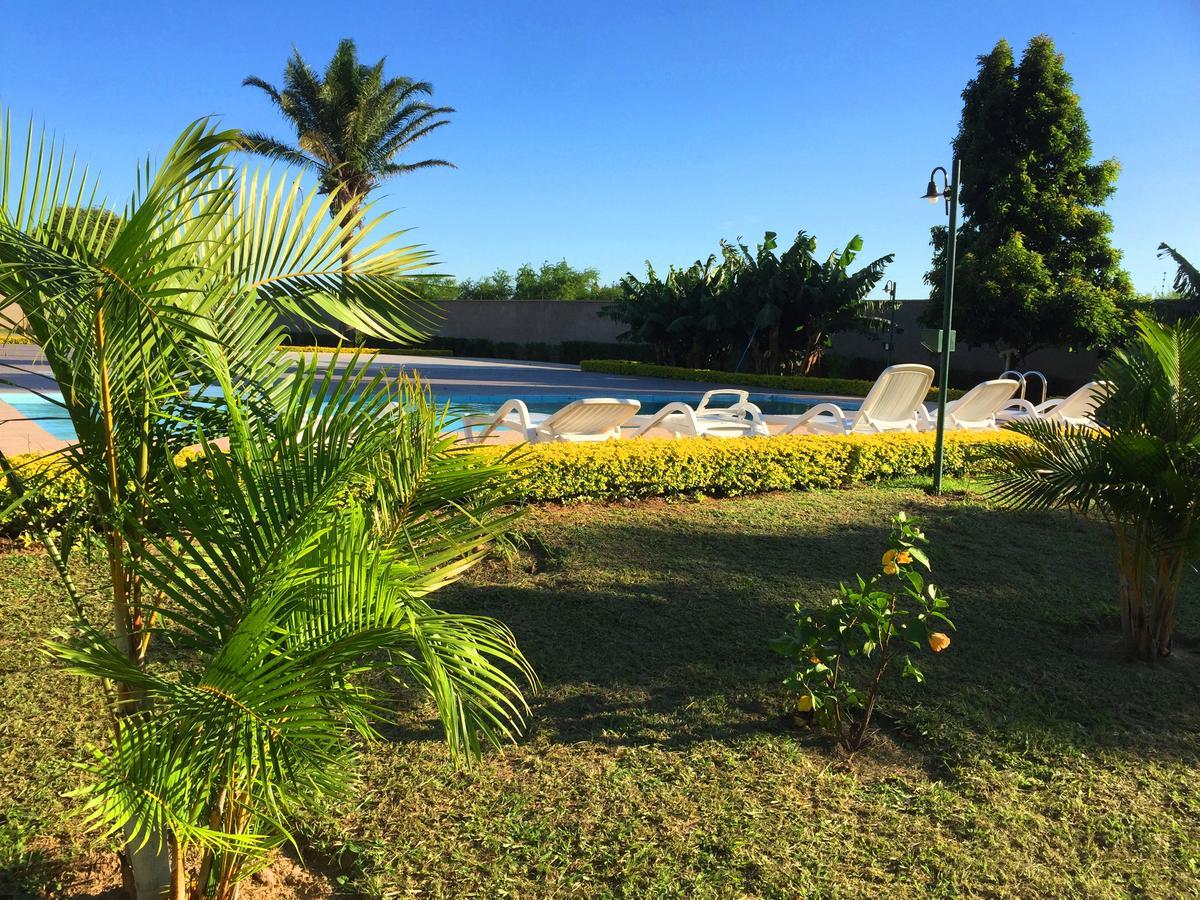 Los Jazmines Hotel Resort Warnes Esterno foto