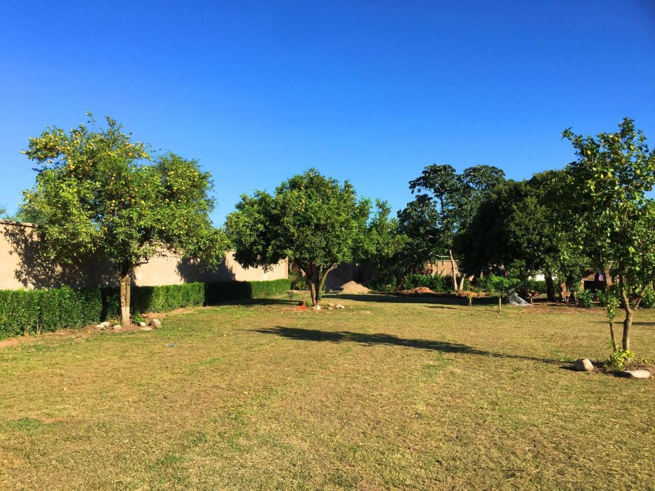 Los Jazmines Hotel Resort Warnes Esterno foto