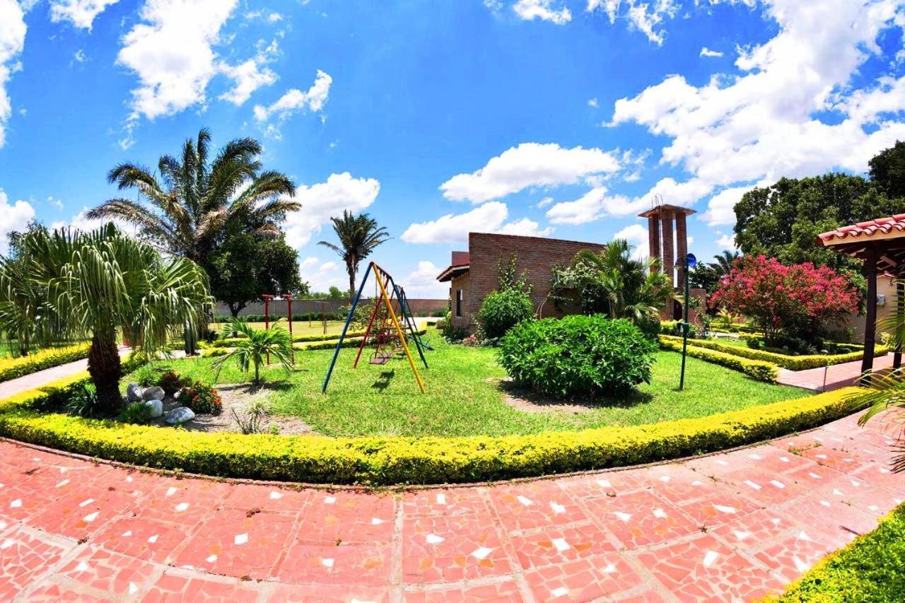 Los Jazmines Hotel Resort Warnes Esterno foto