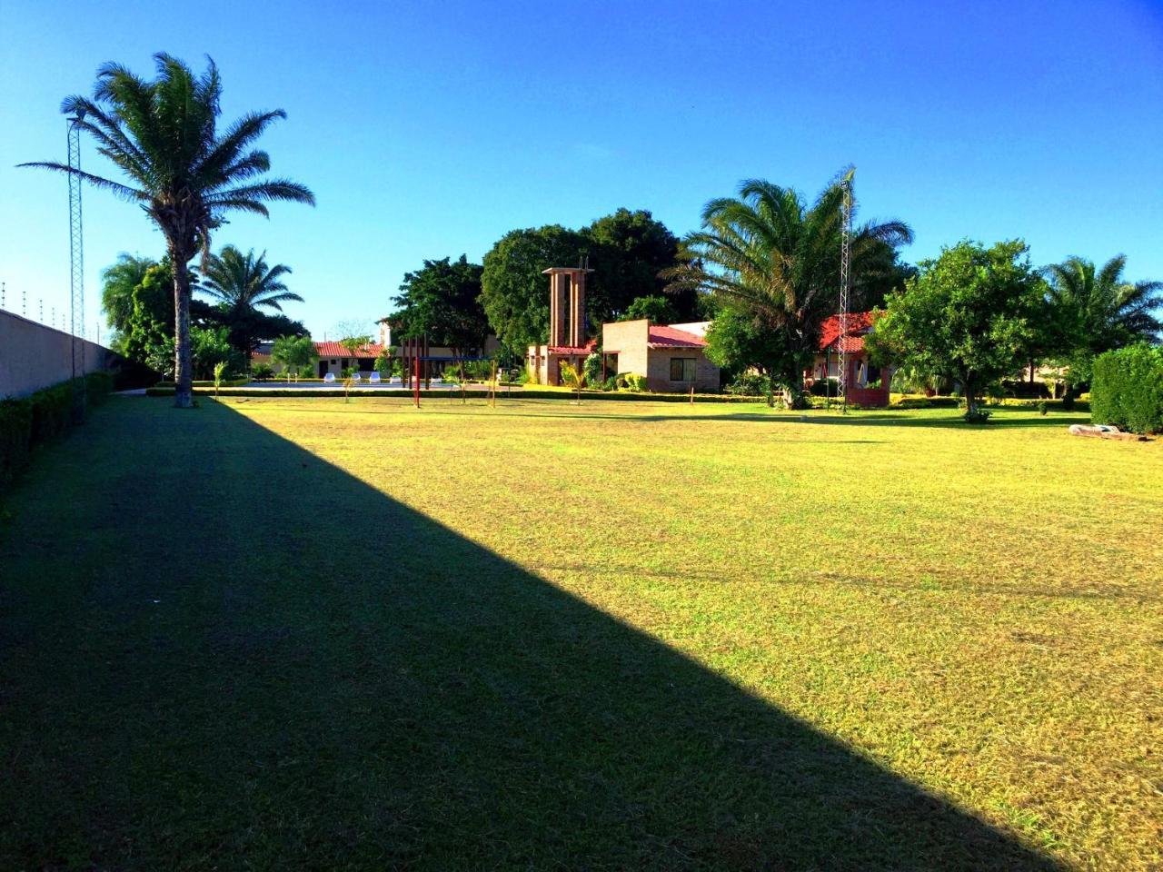 Los Jazmines Hotel Resort Warnes Esterno foto